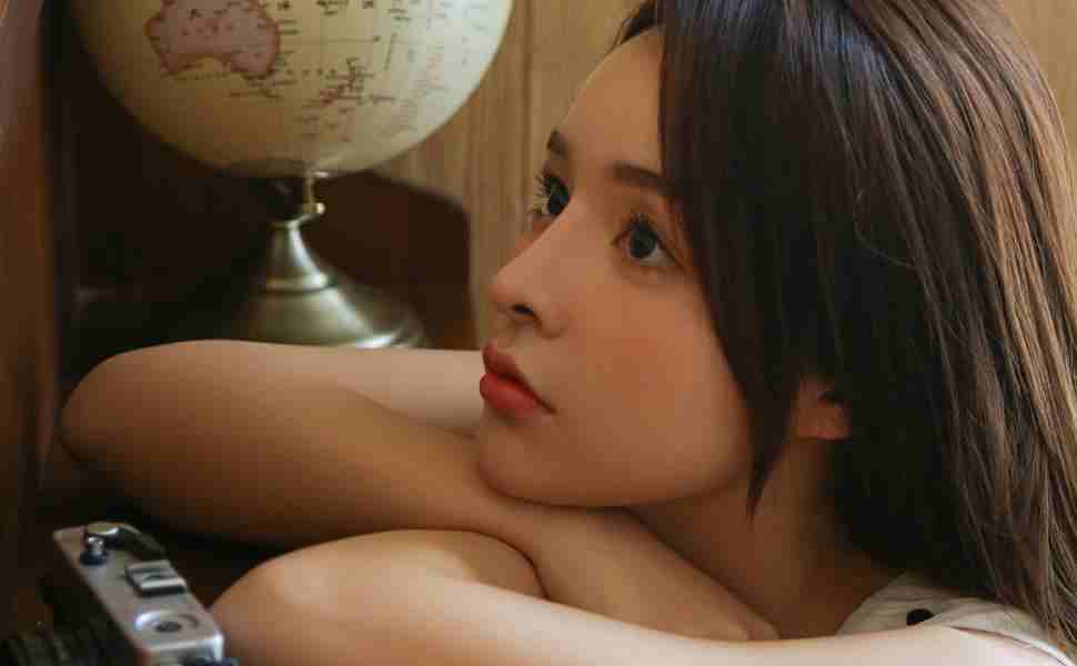 香港长沙湾道双尸谋杀，52岁妇弑母杀弟，被控两项谋杀罪